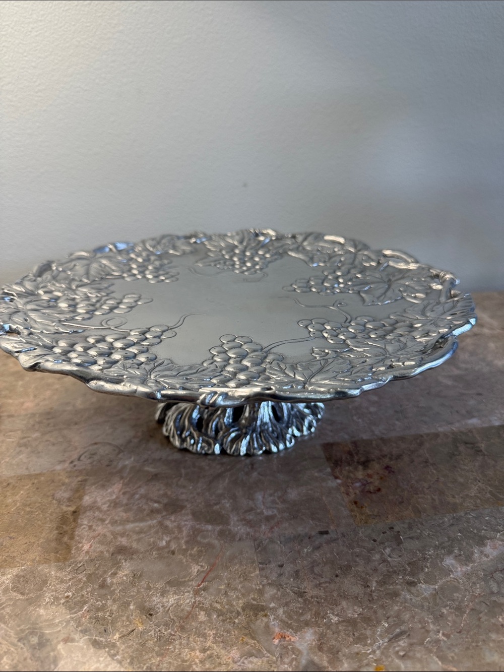 Vintage Arthur Court silver tone Pedestal Cake Stand footed platter vineyard